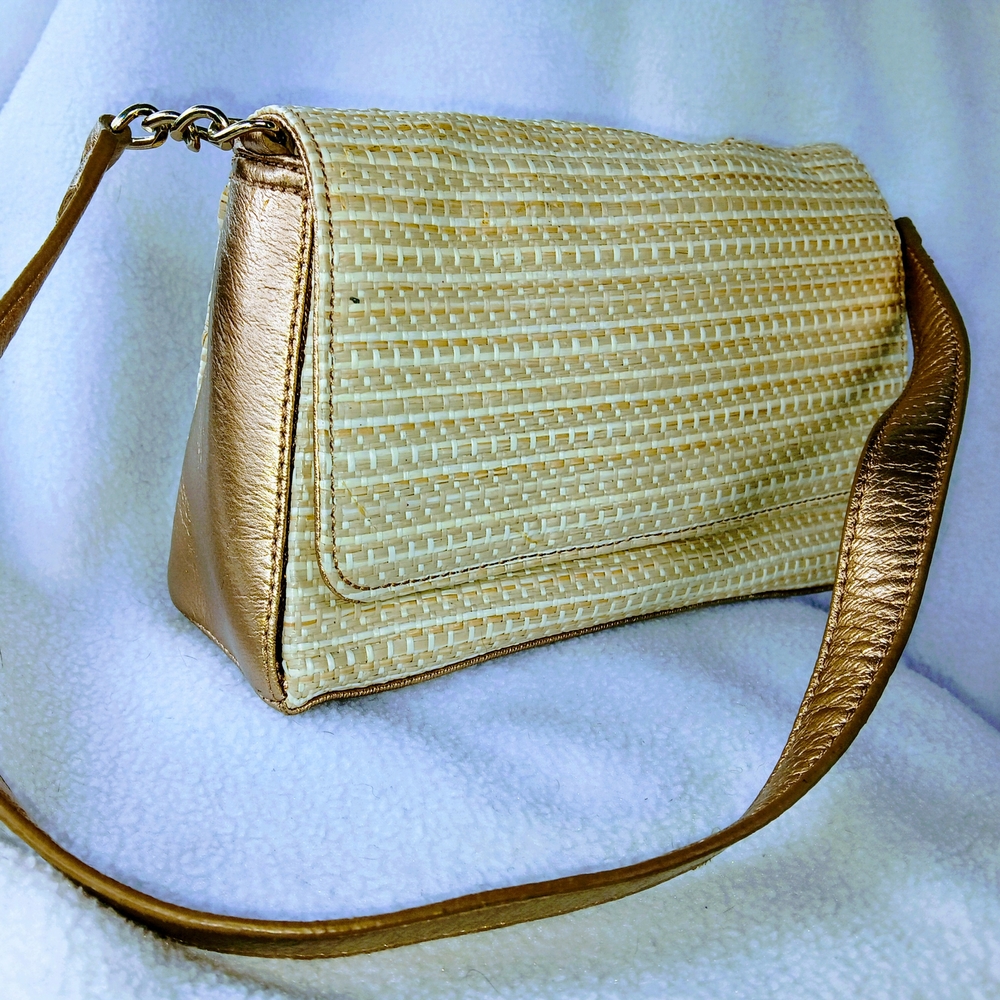 Elegant Gold and Cream Women's Bag